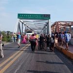 Suben contagios; Europa aprieta cierres