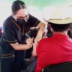 Urge López Obrador a gabinete a acelerar regularización de ‘autos chocolate’