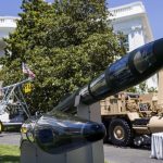 Javier Aguirre condenó la conducta del Piojo Alvarado tras petardo