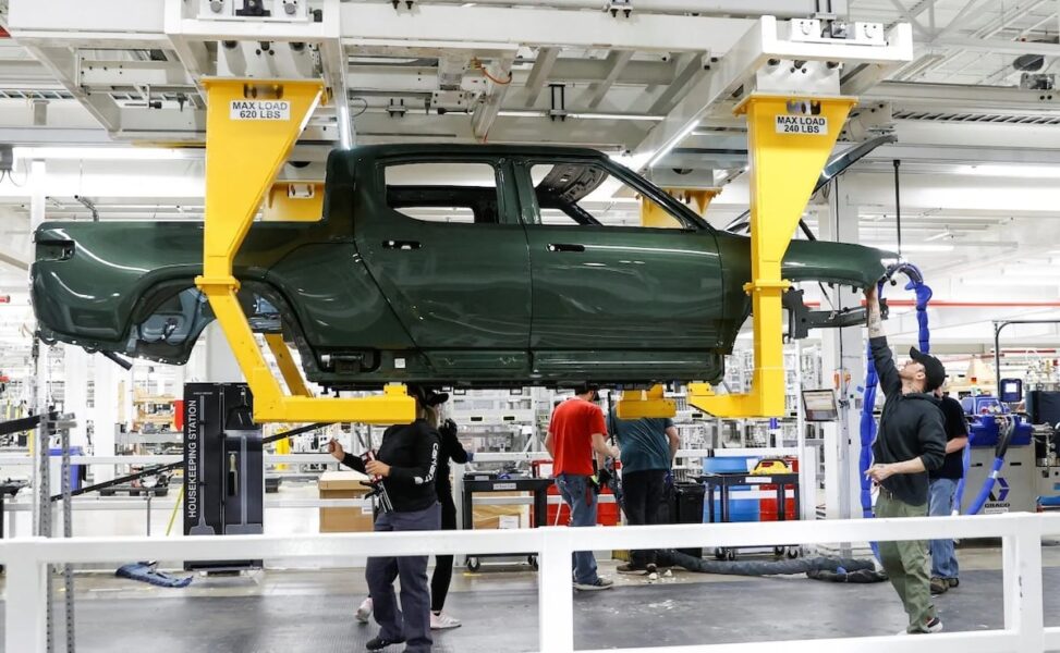 Canadá da un giro revolucionario a la industria del automóvil al aprobar una nueva vía de acceso para los vehículos eléctricos chinos, poniendo fin a una barrera comercial que afectaba a las empresas asiáticas y desafiando directamente a Estados Unidos.