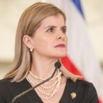 Julio Iglesias refuta gravísimas acusaciones de violencia sexual y acoso después de denuncias que sacuden la industria musical