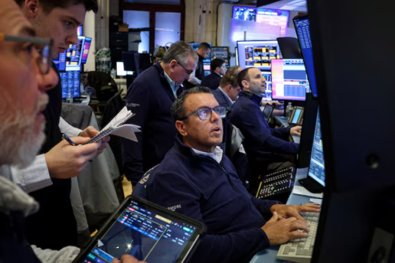 Mercados al alza y crudo en baja tras anuncio sobre posible fin del conflicto en Irán